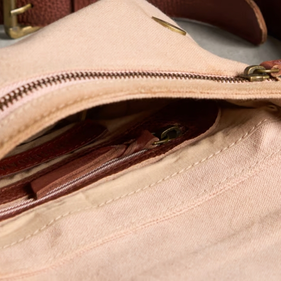 NWT Sundance Handcrafted Leather Sling Bag - Picture 6 of 6